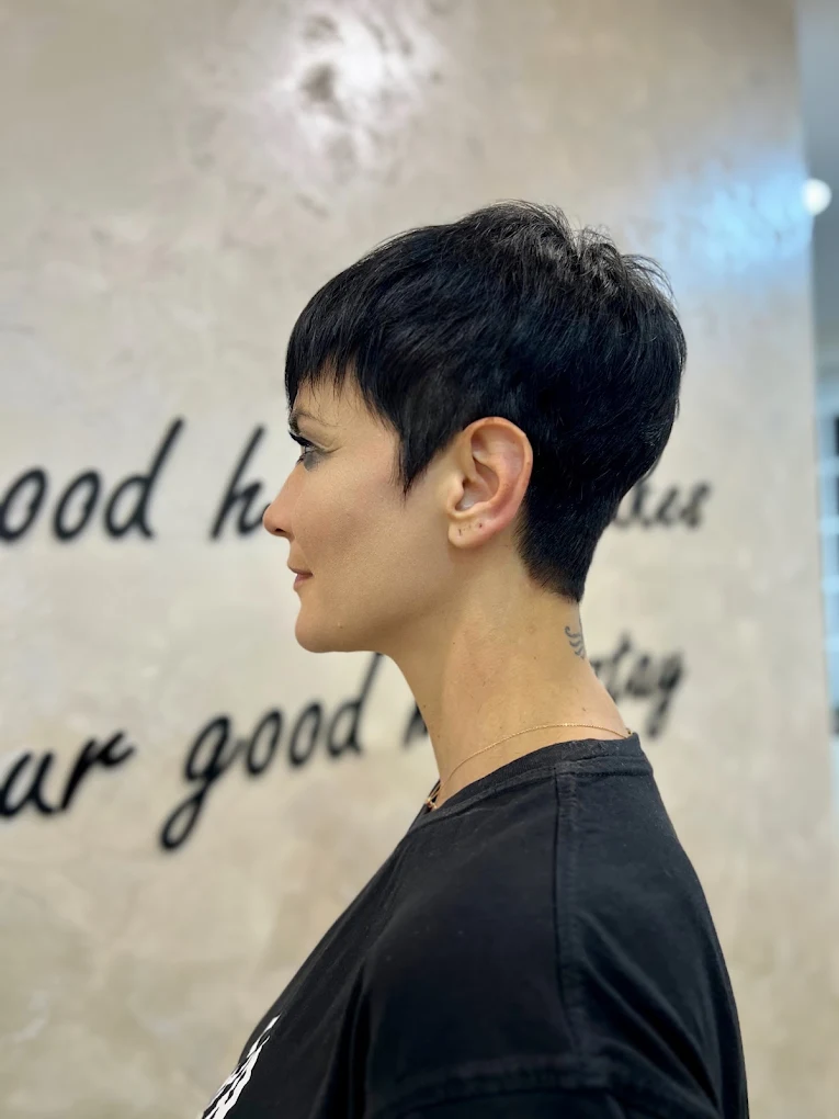 Short haircut at Ela Beauty Salon