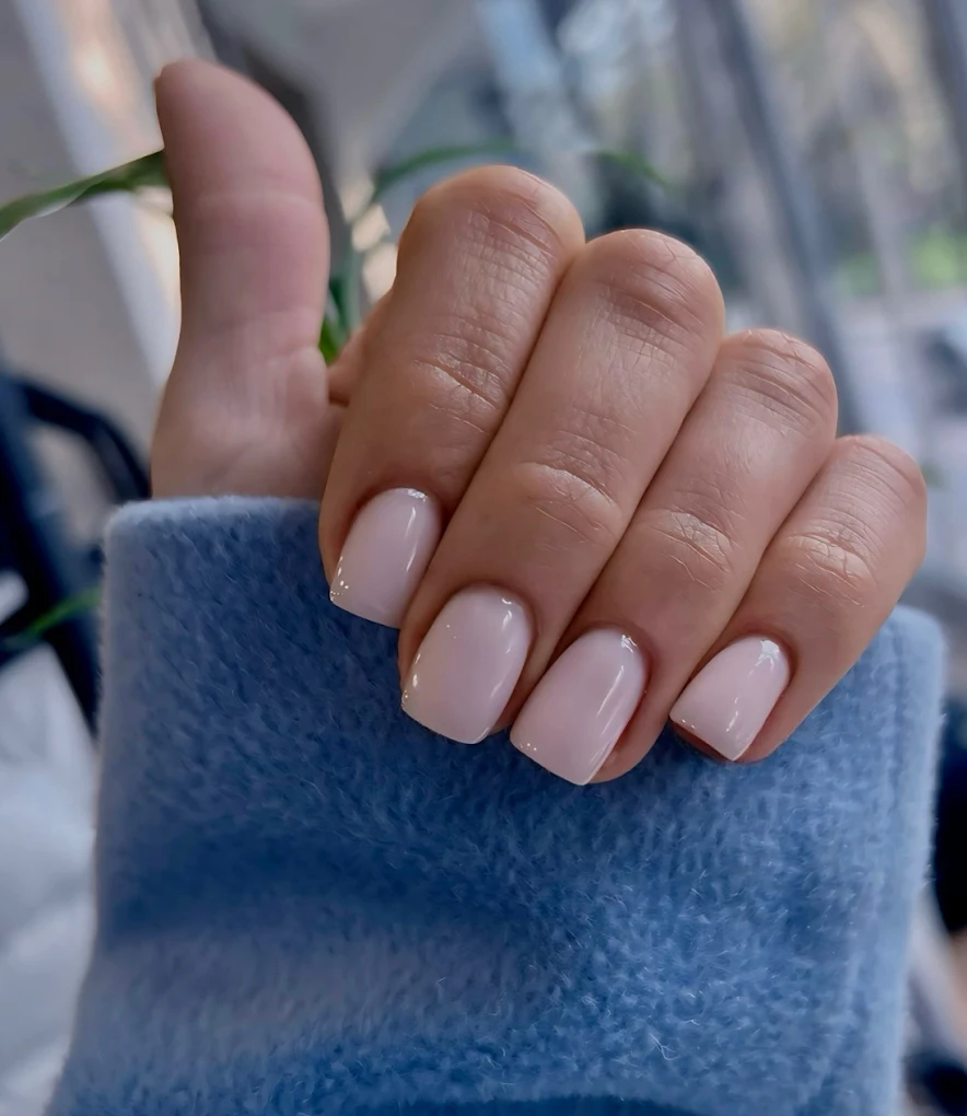 Natural pretty nails at Ela Beauty Salon